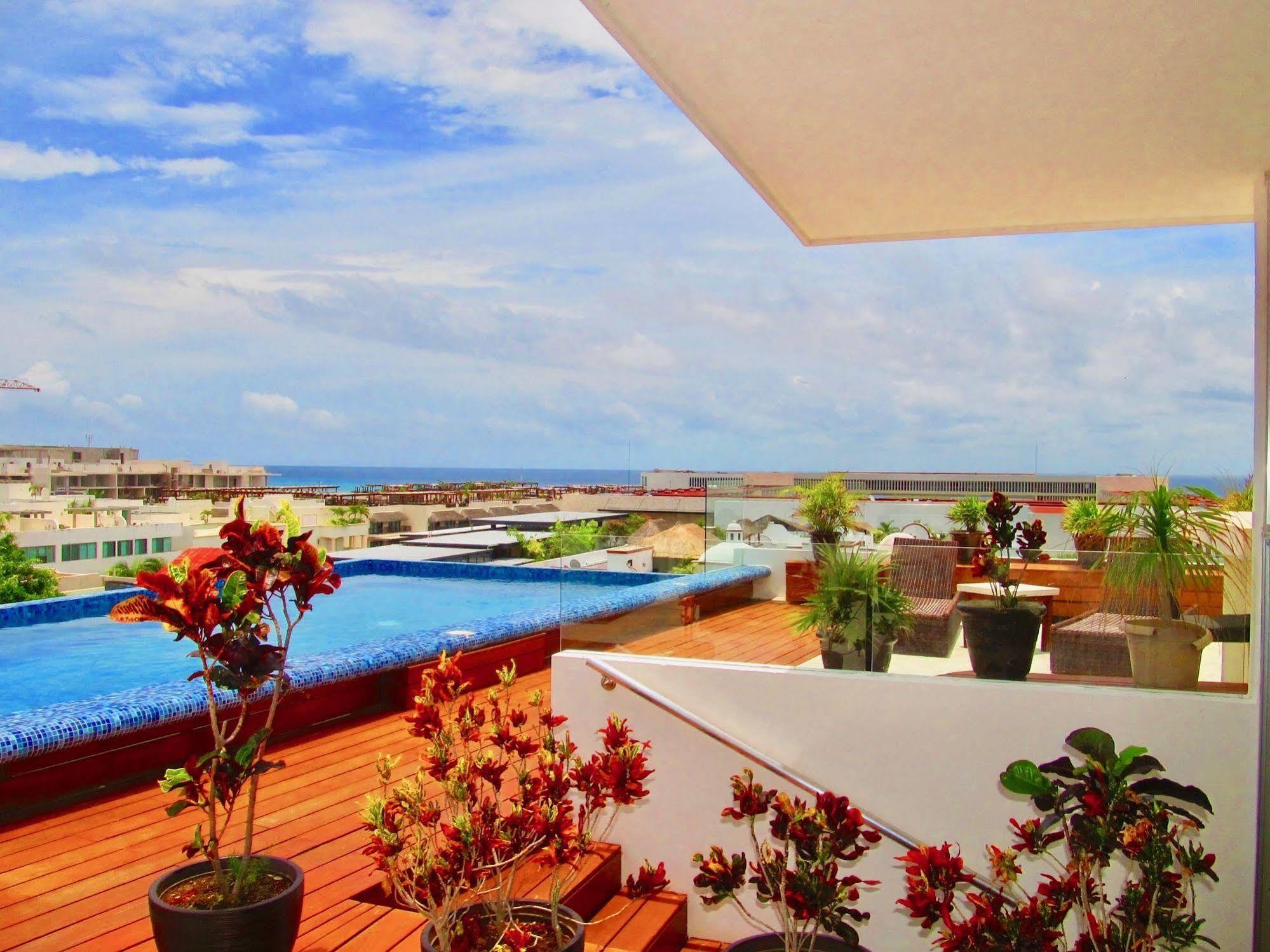 Skyline 24Th Apartment Плая дел Кармен Екстериор снимка