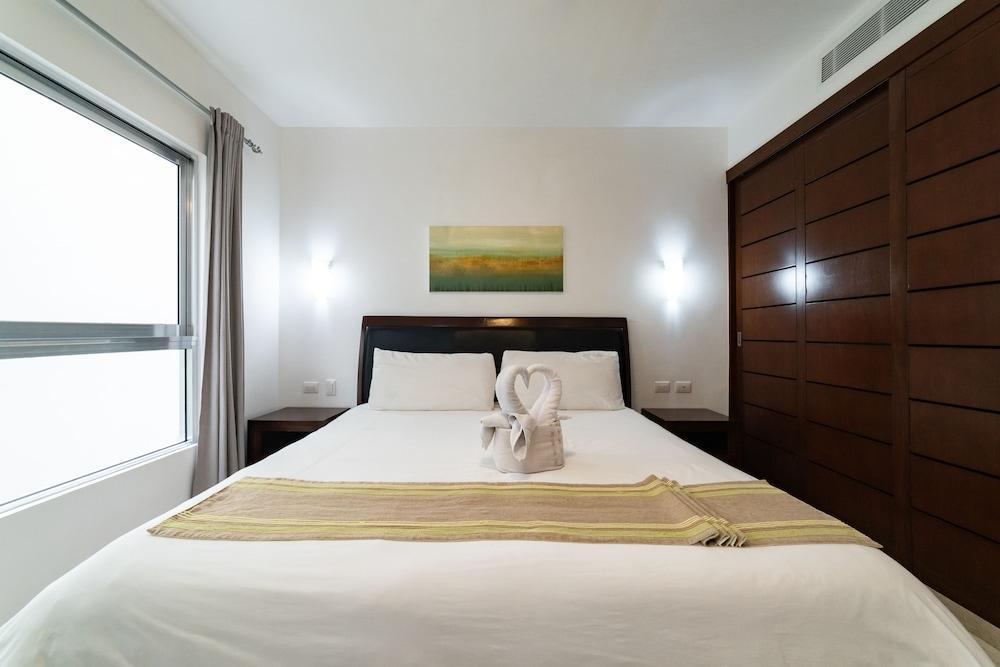 Skyline 24Th Apartment Плая дел Кармен Екстериор снимка